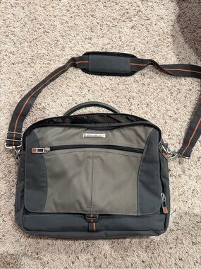 Eddie Bauer travel tech/laptop bag